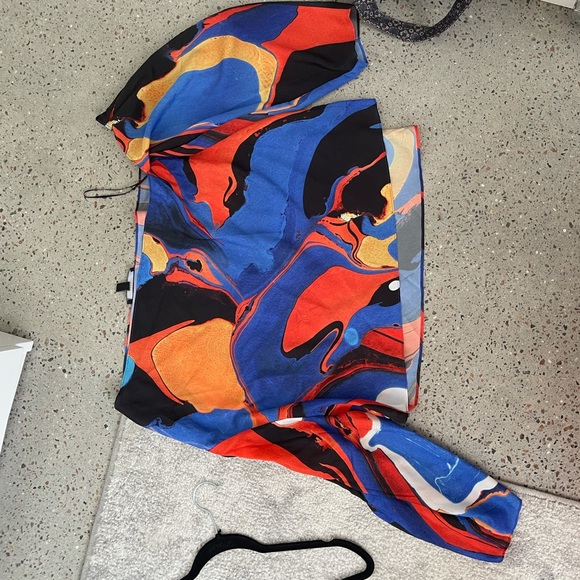 AQAQ Velma asymmetric top sz 10 US - Picture 9 of 13